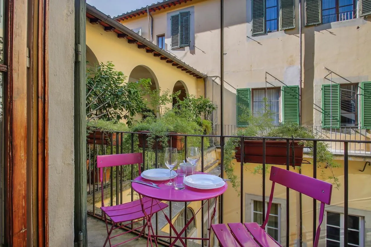 Lemon Tree One Bedroom With Balcony Florence